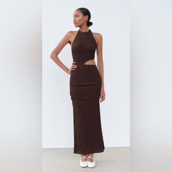 NWT ZARA TEXTURED CUT OUT DRESS - Picture 2 of 11